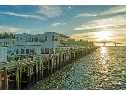 One Night Stay at the Bowline Hotel, Astoria, Oregon