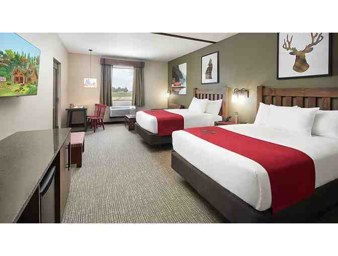 1 Night Family Suite and Waterpark Passes, Great Wolf Lodge