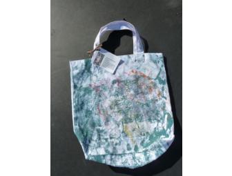 Medium Tote Bag decorated by 'Mondo' Southern White Rhinoceros