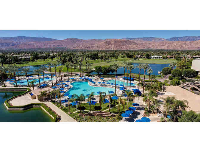 PALM SPRINGS GETAWAY - TWO NIGHT STAY W/GOLF FOR FOUR AND SPA FOR FOUR