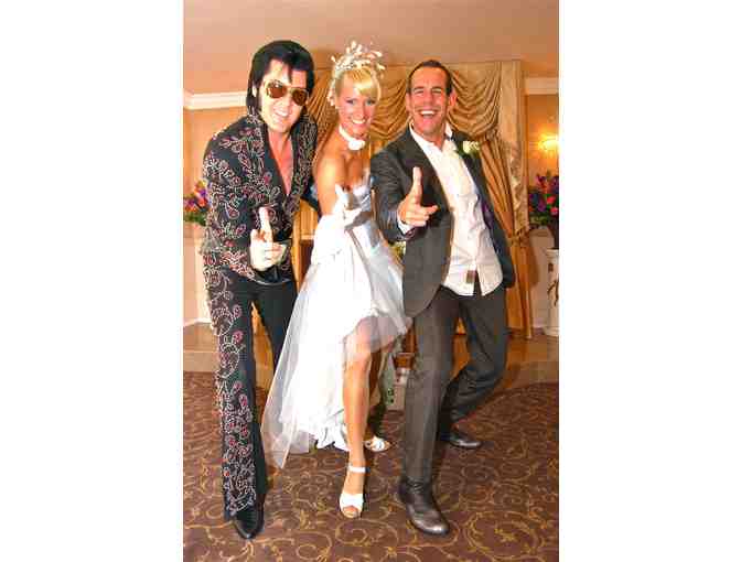 Viva Las Vegas! Renew your Vows with the King!