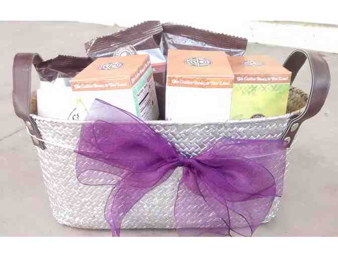 Coffee Bean and Tea Leaf gift basket worth $40