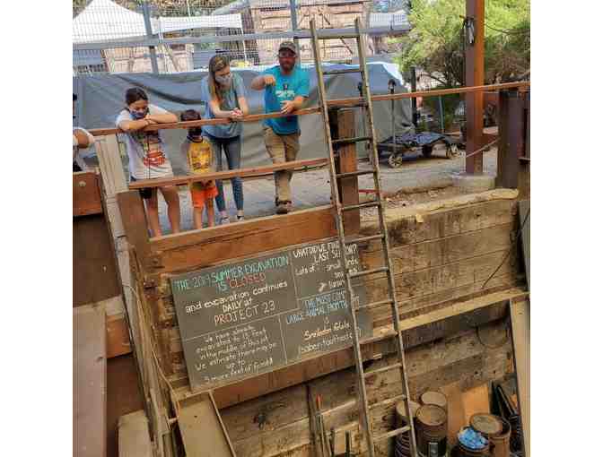 Excavation tour at La Brea Tar Pits