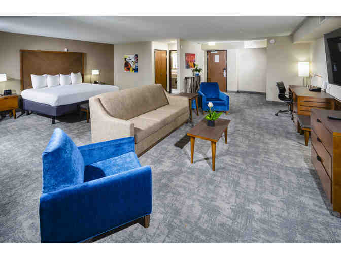 3 Days/2 Nights Jacuzzi Suite plus Breakfast at the New Best Western Plus Henderson!