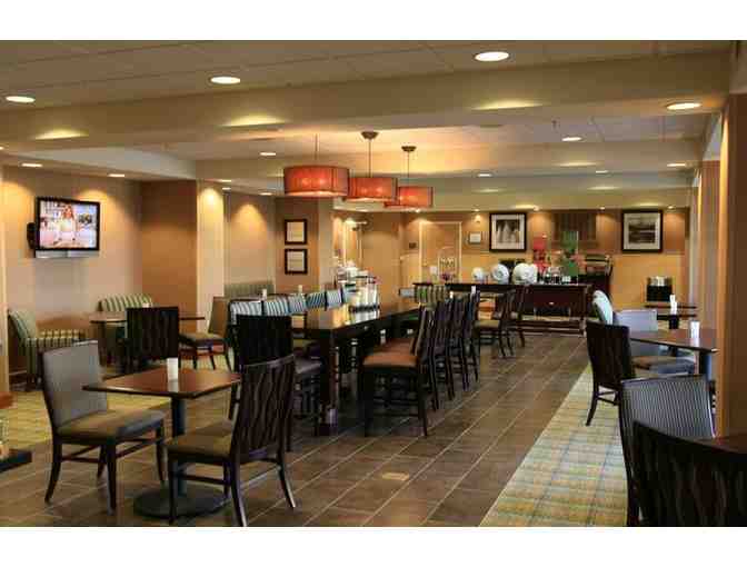 3 Night Stay in a King Studio Suite w/Brkfst at Hampton Inn N. Las Vegas Speedway