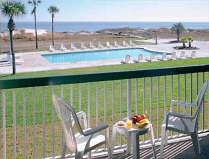 Days Inn and Suites, Jekyll Island, GA