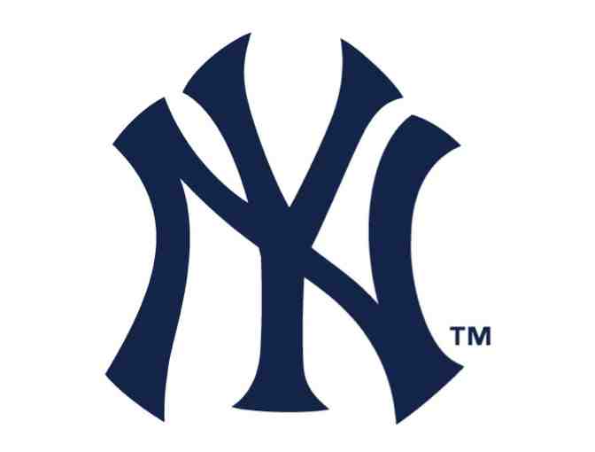 Baseball signed by NY Yankees Manager Joe Girardi