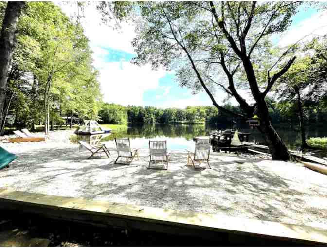 Class Basket: Escape to Adventure! The Ultimate Family Getaway (UE)