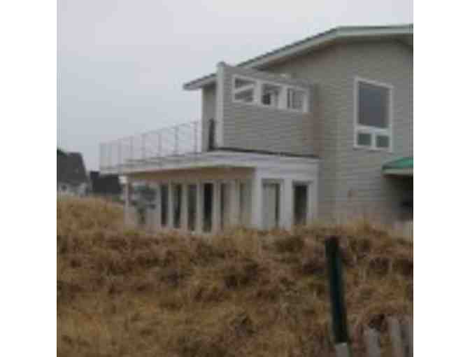 Plum Island - Gorgeous contemporary waterfront home