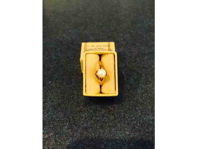 10kt gold pearl ring