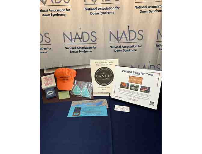 Auction - I Heart LG - Photo 1