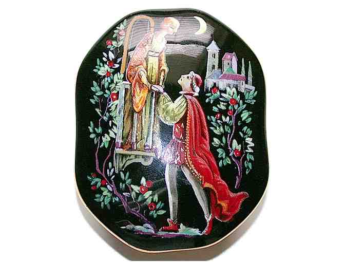 Russian Lacquer Music Box, Romeo and Juliet from the Franklin Mint