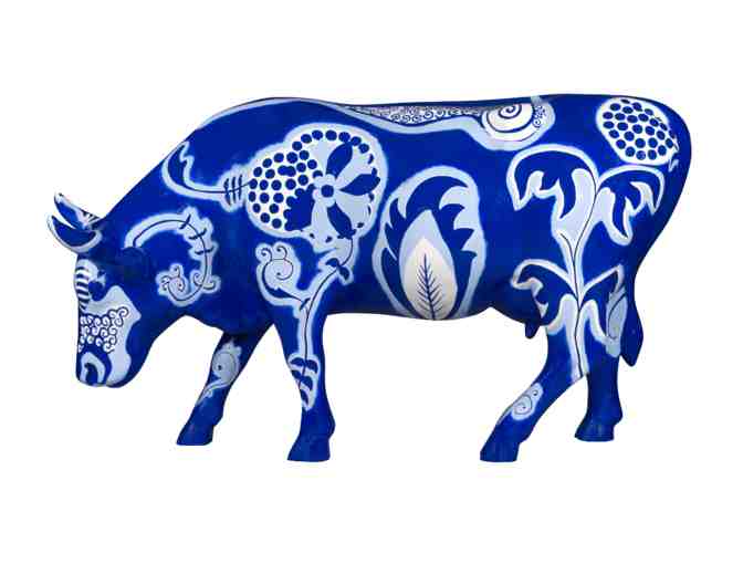 Cow in a China Shop - Photo 5