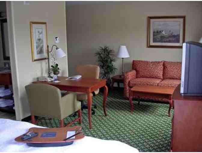 One Night Lodging with Breakfast at the Hampton Inn & Suites - Rockland/Thomaston