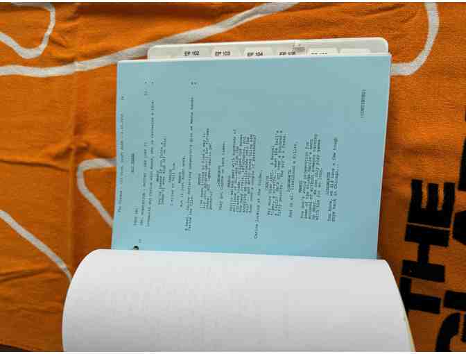 Cast Autographed Season 1 Script for A&E's 'The Glades' With Beach Towel