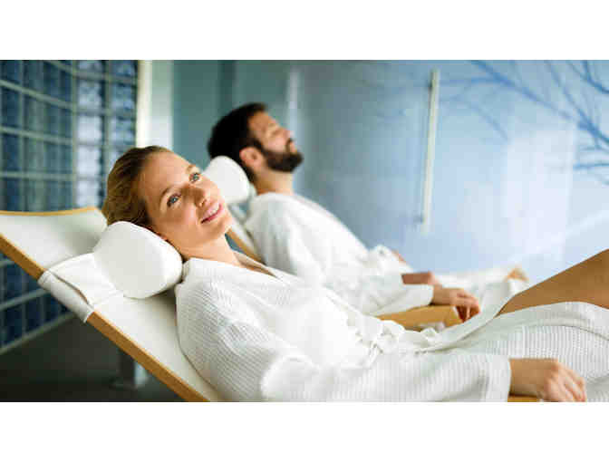 Hyatt Regency Scottsdale Resort and Spa 2-Night Stay with Championship Golf for (2)