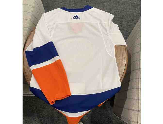 NY Islanders 2023-2024 Team Signed Jersey