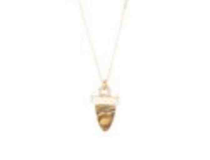 Luxe Group a?? Tigerseye & Gold Arrowhead Pendant Necklace