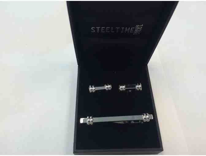 HMY Jewelry a?? Stainless Steel Ribbed Tie Bar & Cuff Links