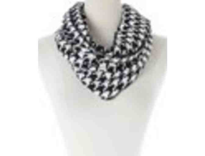 29palms a?? Black & White Houndstooth Infinity Scarf