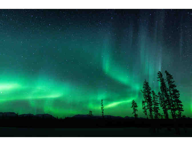 3-Night Stay at Edgewater Hotel in Yukon with Aurora Borealis Tour (in USD)
