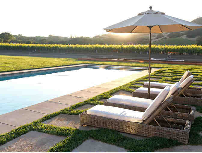 Spend a Weekend in a Sun-kissed Geyserville Vineyard Home (10 guests)