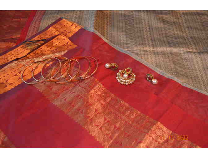 Gray Silk Cotton Saree with cream color thread weaving and maroon zari border