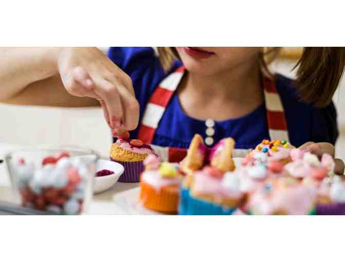 Cupcake Decorating with Ms Heather (#2 of 4 biddable slots)