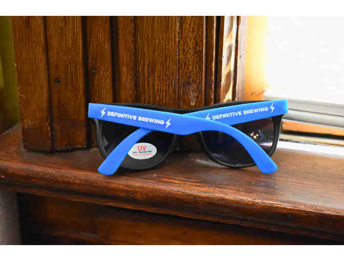 Definitive Dog Bundle & 4 Pack IPA