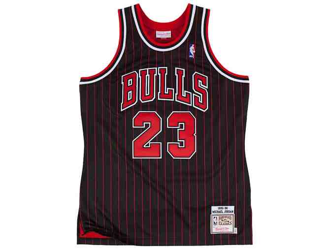 Michael Jordan Throwback Bulls Jersey