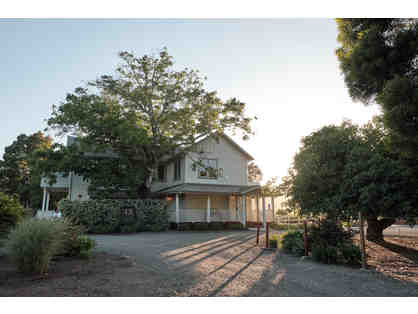 Luxury Farmhouse Stay for 2 in Napa Vineyards