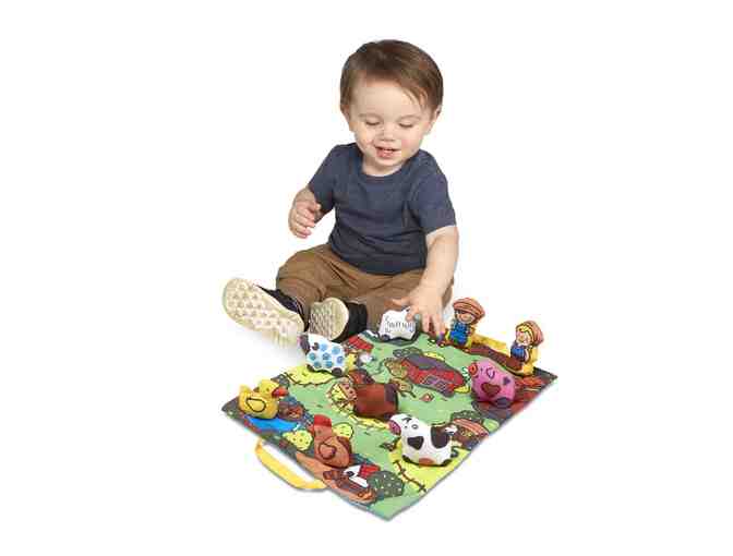 Melissa & Doug - Take-Along Farm Play Mat