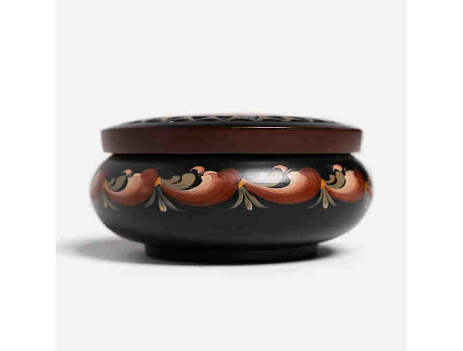 Small Lidded Bowl with Rosemaling by Gunnar Bo