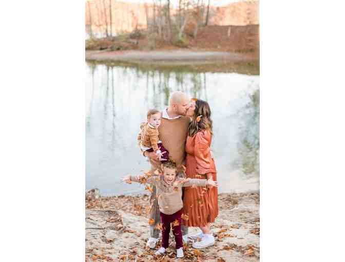 Family Photo Session (Half Hour) with Hailey Lauren Photography - Photo 2