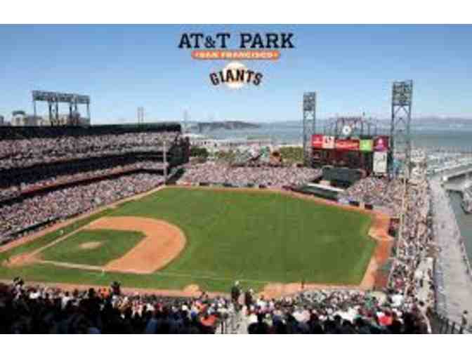Giants - 4 Club Level Tickets for August 25th - Giants vs. Cubs