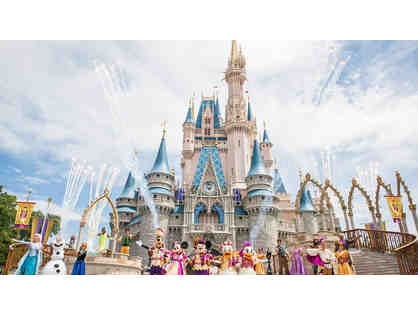 Disney World Resort Family Adventure 4 Night, 1-Room Hotel Stay for (4)
