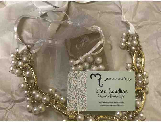 Beautiful Gold and Pearl Necklace with matching Earrings from Plunder