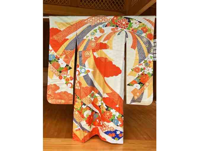 'Flowing Radiance' Kimono