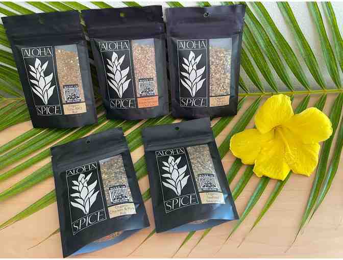 Spices and Servingware from Kauai's Aloha Spice Company