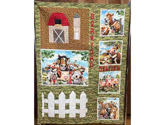 Barnyard Quilt - Photo 1