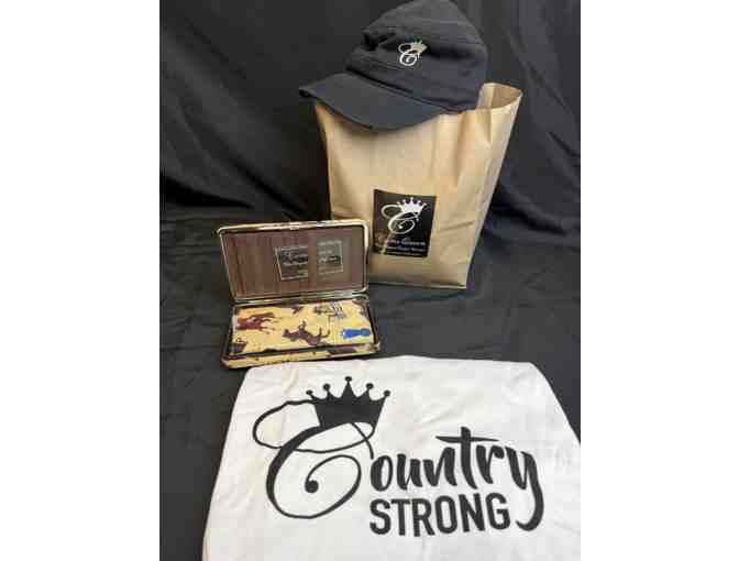 Gift Bag Camo Queen Wallet, T-shirt, and Hat