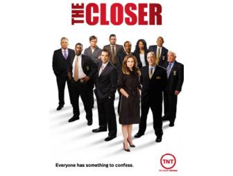 'The Closer' Cast Photo & Cast-Signed Pilot Script
