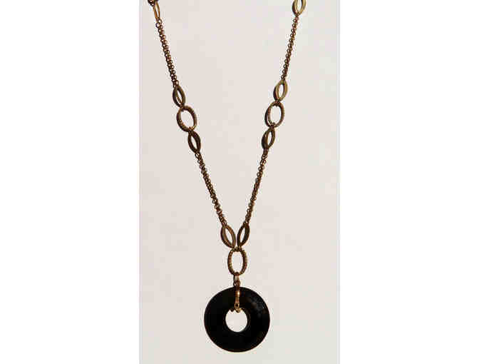 Chain Necklace with Black Onyx Pendant-Lot 143 - Photo 2