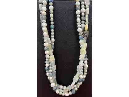 Choker with Pearls and Semi-Precious Stones-Lot 63