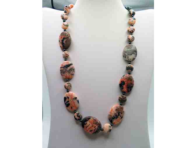Necklace with Pink Hematite Accents-Lot 103 - Photo 1