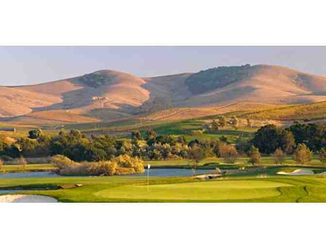 Eagle Vines Golf Club - Valid for One Round of Golf