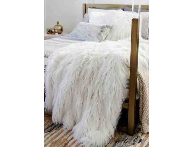 White Faux Fur Tibetan Lamb Throw (60 inch x 72 inch)