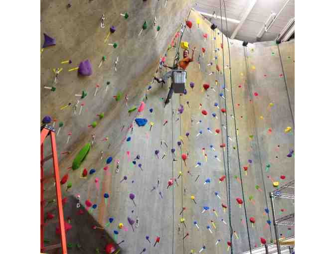 Day pass with Gear at Rock Spot Climbing