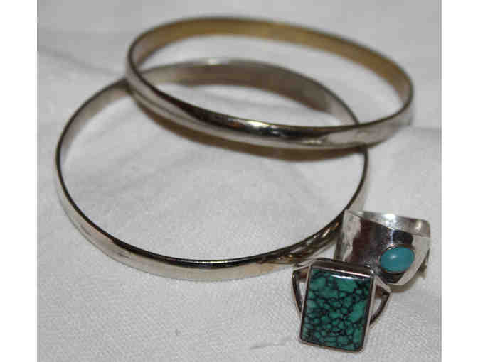 2 Turquoise Rings & 2 Bangles