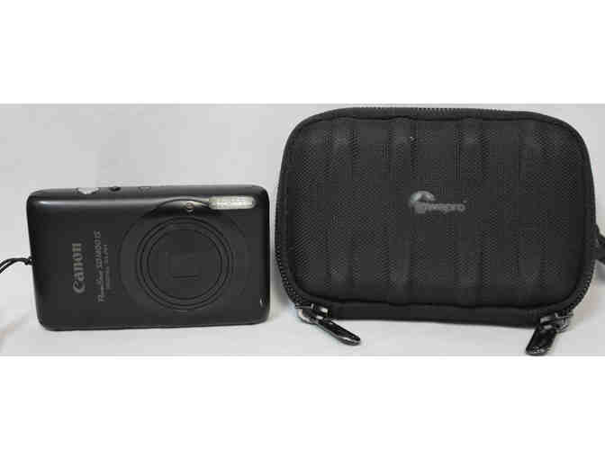 Canon PowerShot SD1400 IS 14.1MP Digital Camera + Case